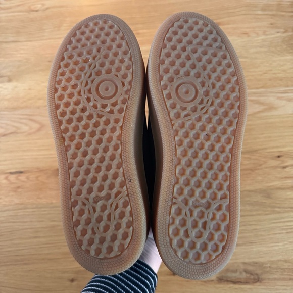 Like New Jenni Kayne 'Skater' Black and Tan Sneakers (Size 37) - Picture 11 of 13